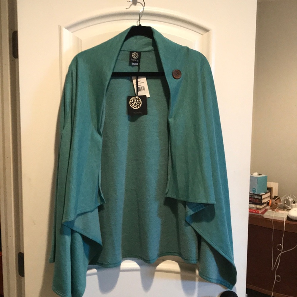 XL Bobeau Button Cardigan in Creekside